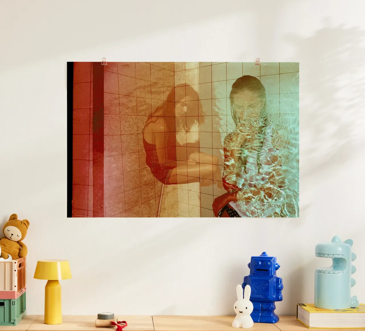 Jessica poster con telaio in legno da Aysha Banos