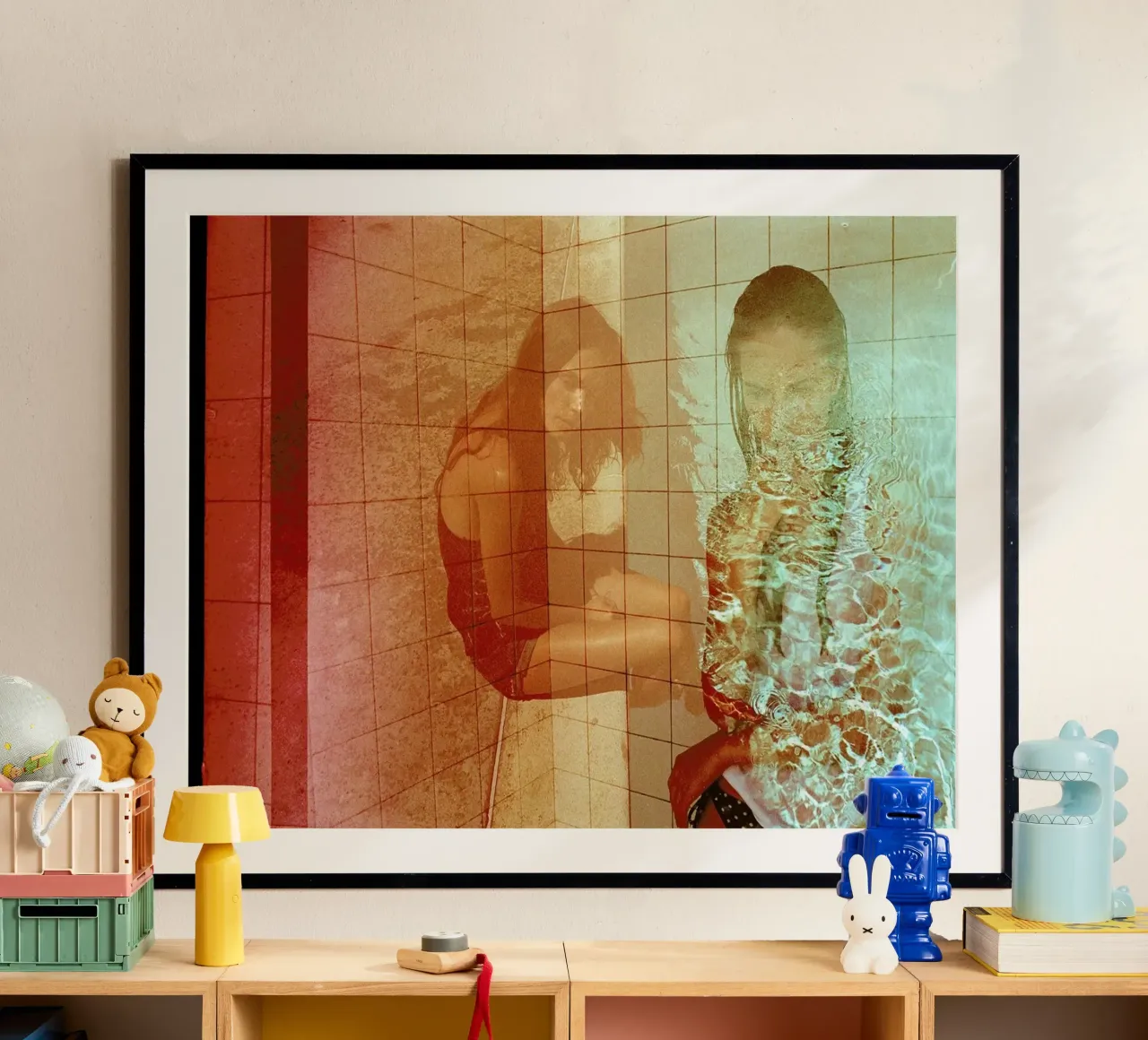 Jessica poster con telaio in legno da Aysha Banos