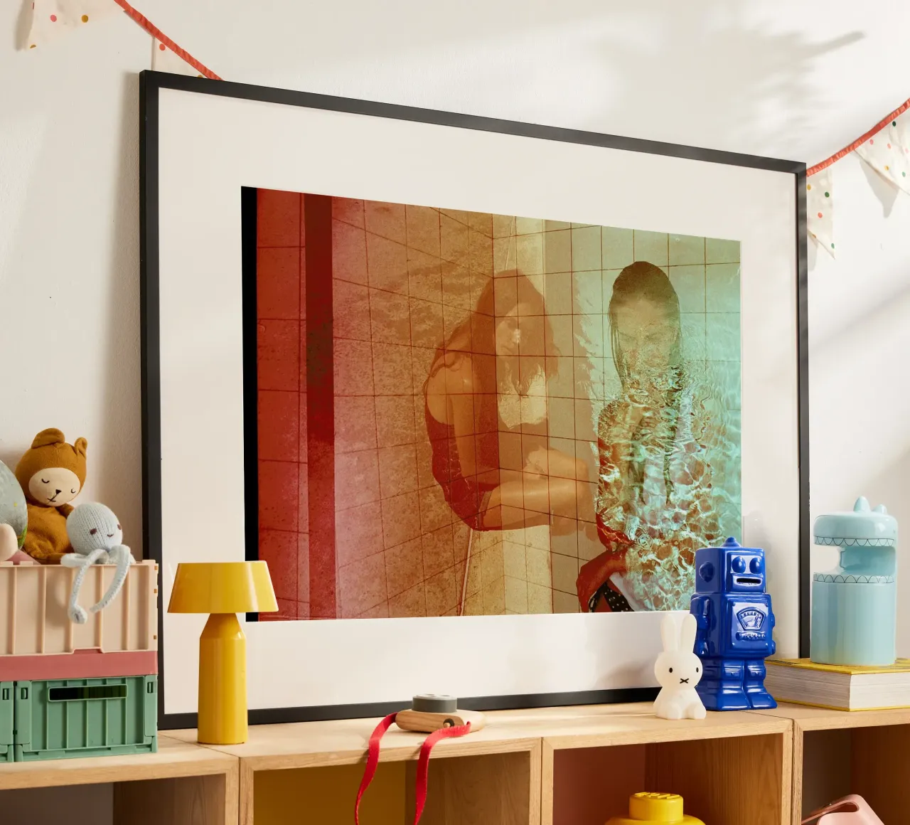 Jessica poster con telaio in legno da Aysha Banos