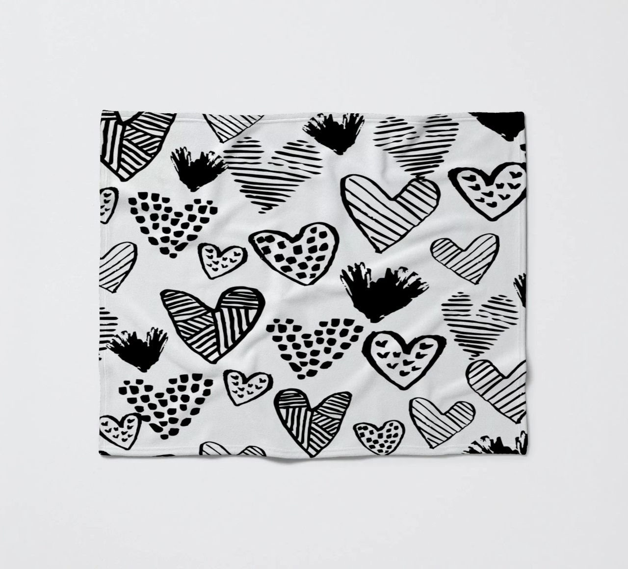 Valentines B&W coperta in pile da Charlotte Winter
