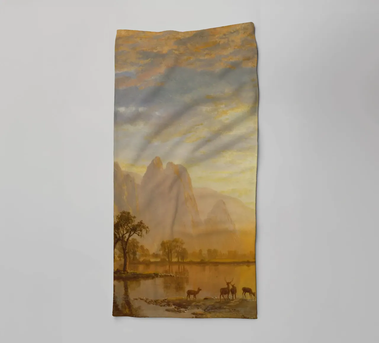 Albert Bierstadt - La valle dello Yosemite asciugamano da bagno da Timeless Artworks