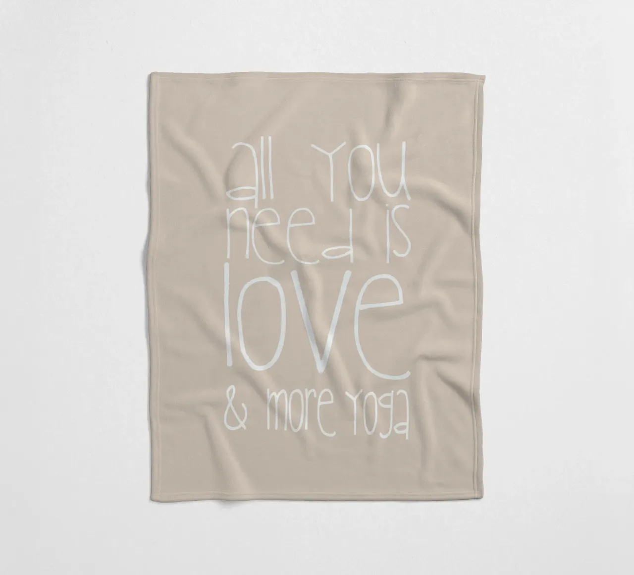 All You Need Is Love & Yoga coperta in pile da Monika Strigel