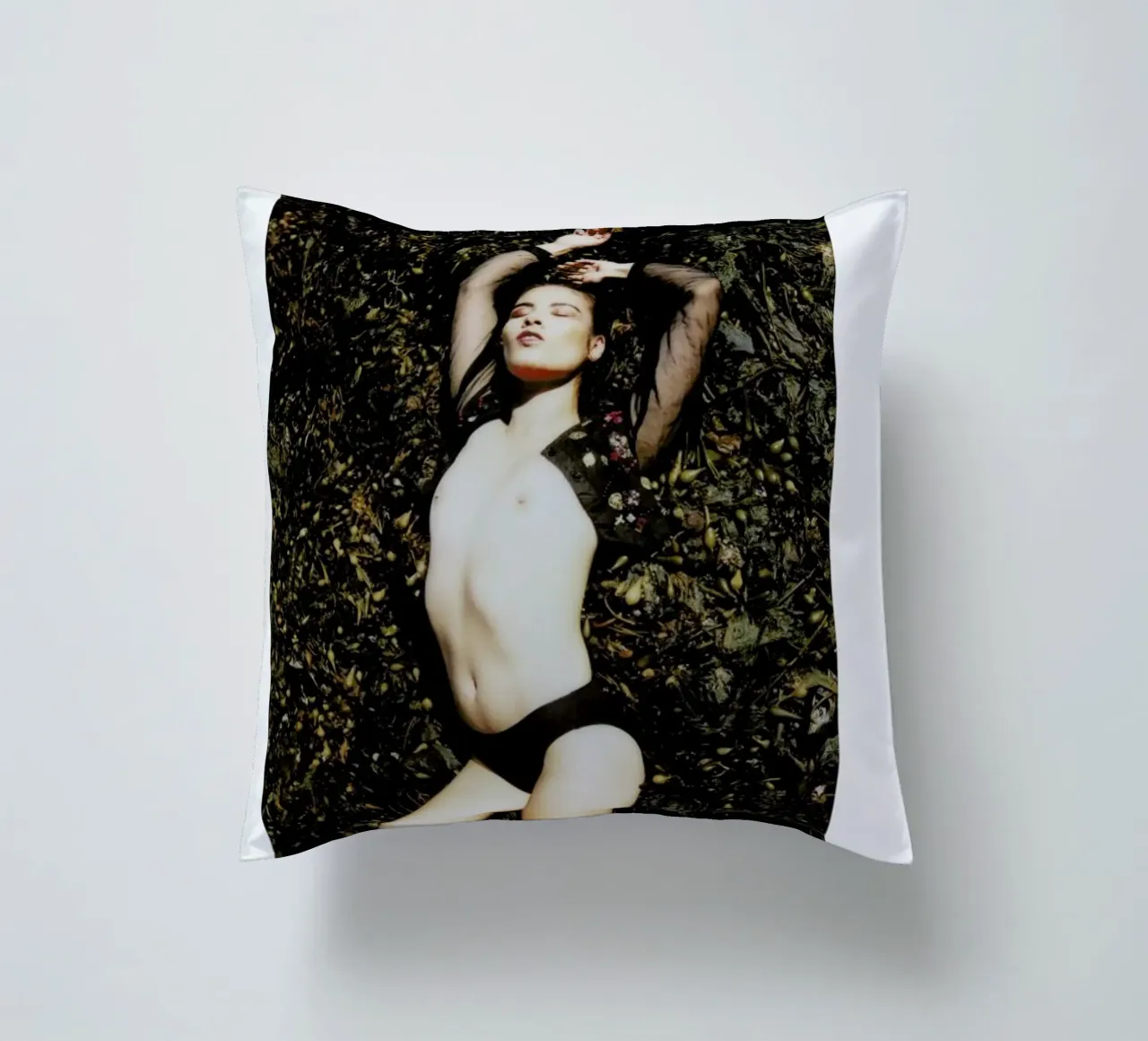 Mermaid cuscino da Aysha Banos