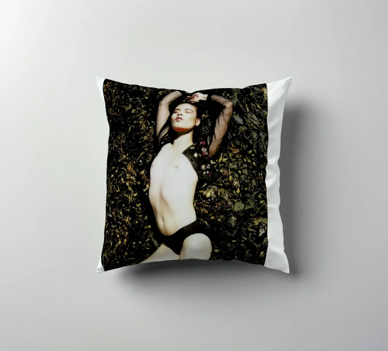 Mermaid cuscino da Aysha Banos