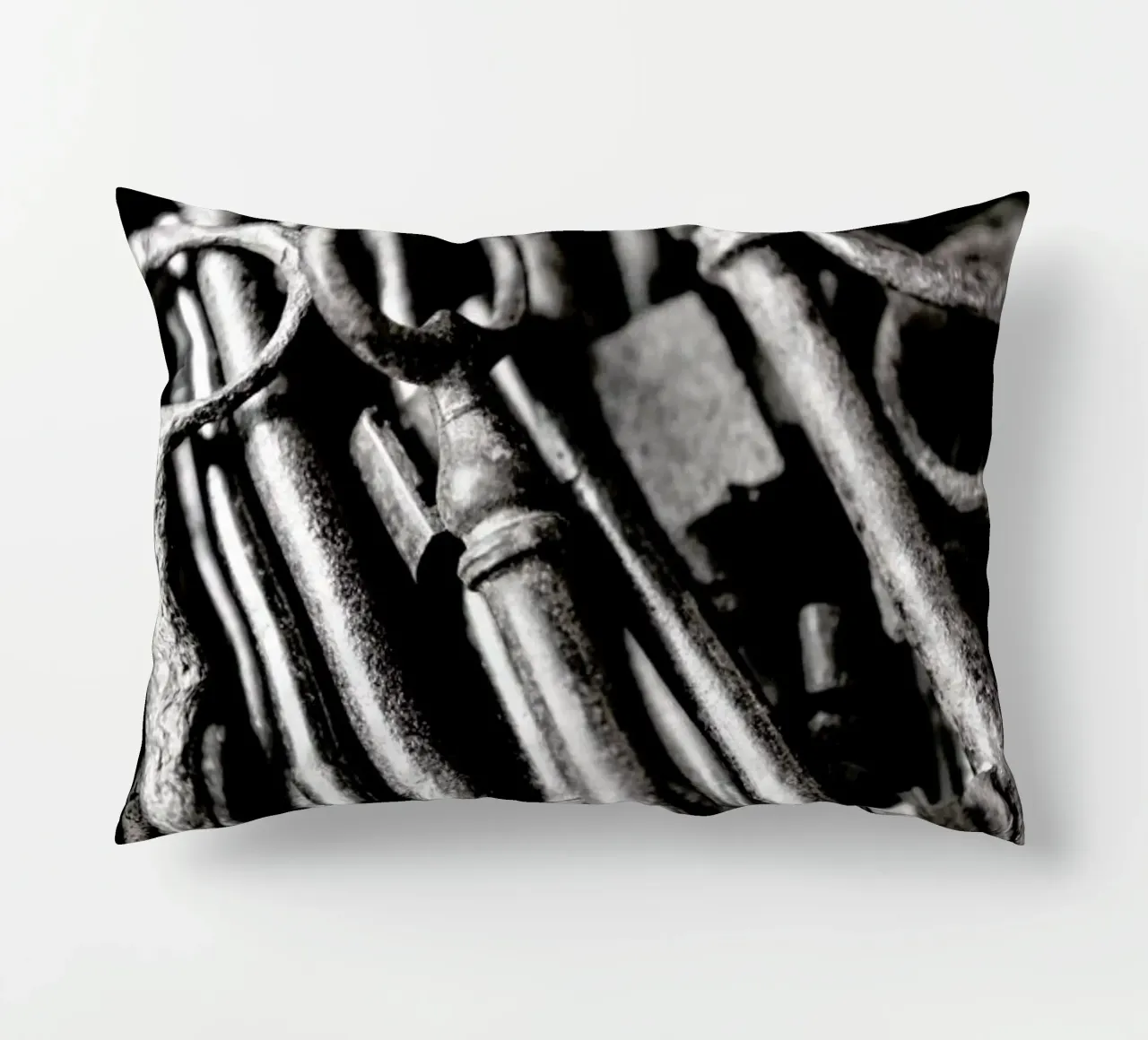 Old Keys cuscino da Magdalena Martin Photography