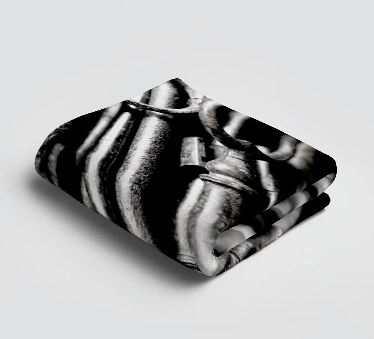 Old Keys asciugamano da bagno da Magdalena Martin Photography