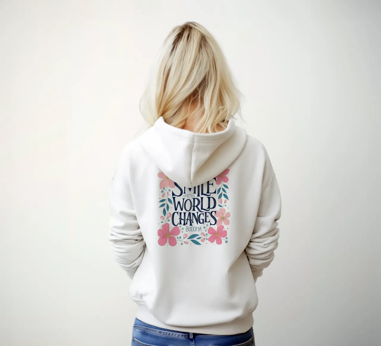 Sorridi e il mondo cambia. Zitat. Fiori. Lettering felpa con cappuccio da CalliLetters