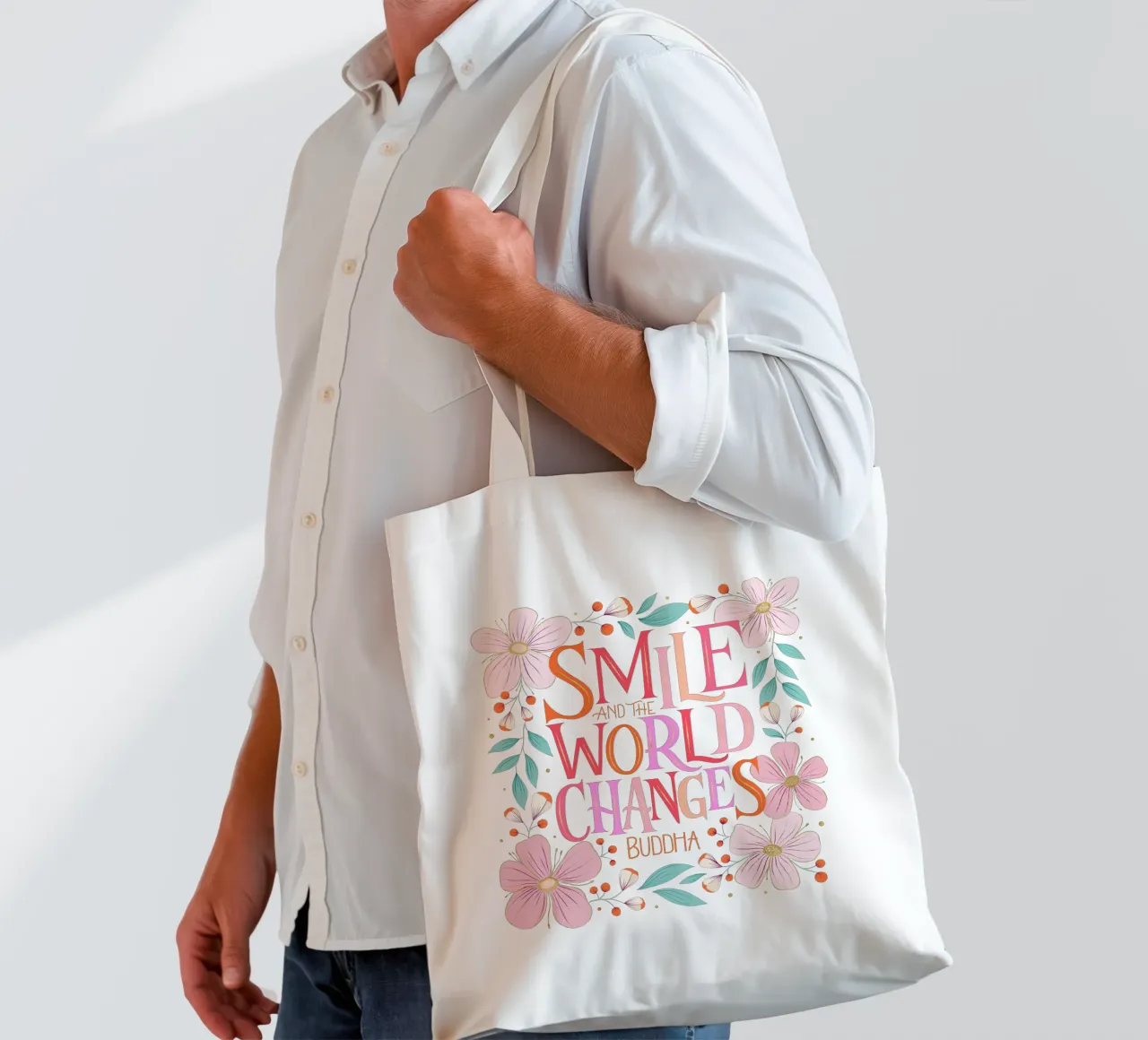 Sorridi e il mondo cambia. Zitat. Fiori e scritte borsa in juta da CalliLetters