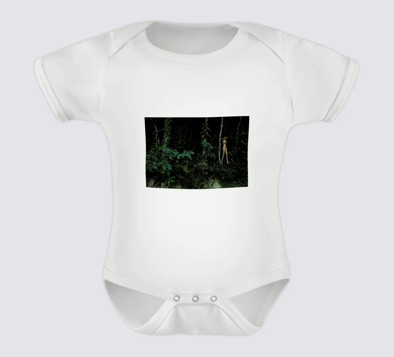 Amazon body bébé de Matevž Kosterov