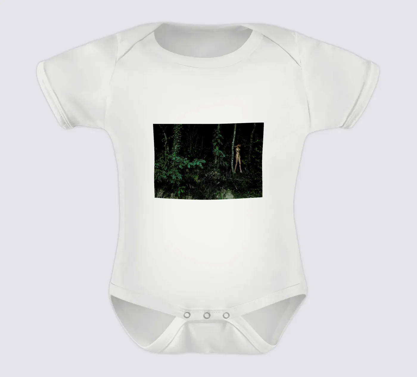 Amazon body bébé de Matevž Kosterov