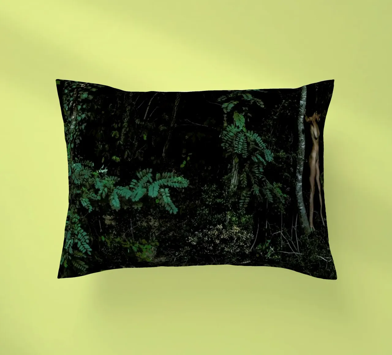 Amazon cuscino da Matevž Kosterov