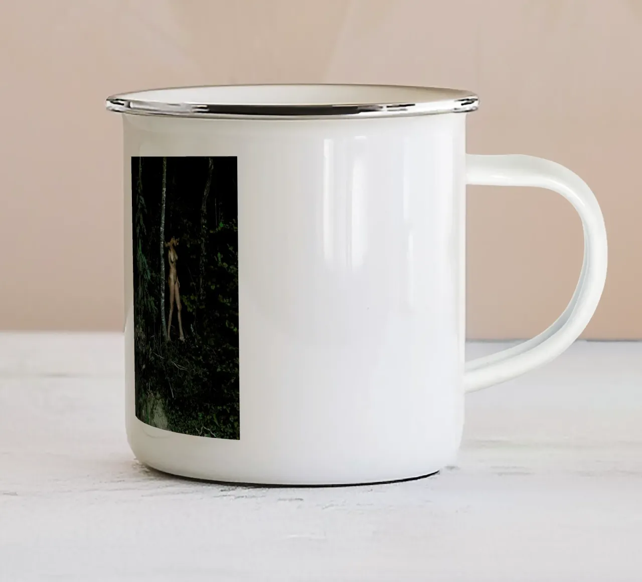 Amazon tazza in smalto da Matevž Kosterov