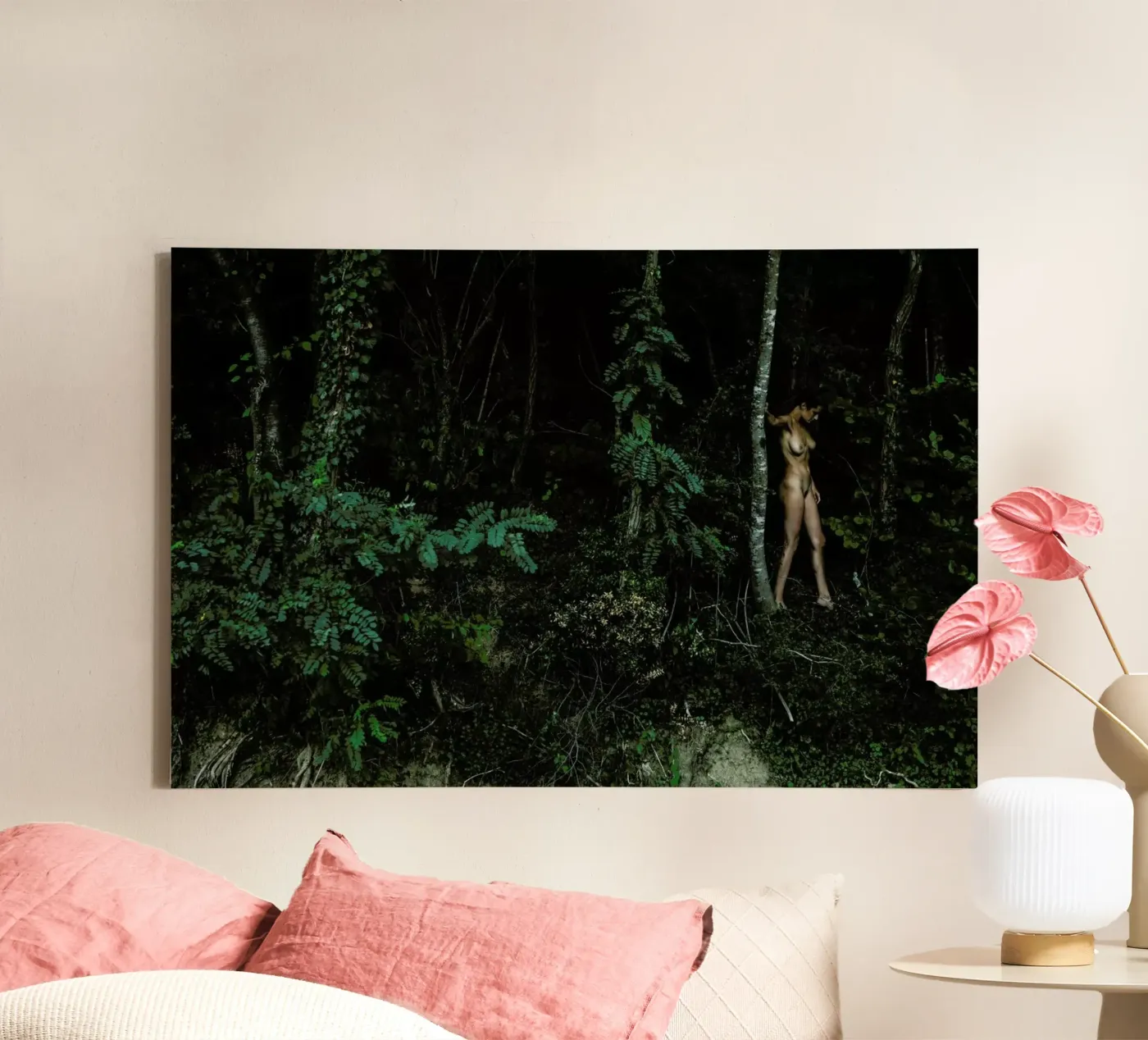 Amazon canvas van Matevž Kosterov