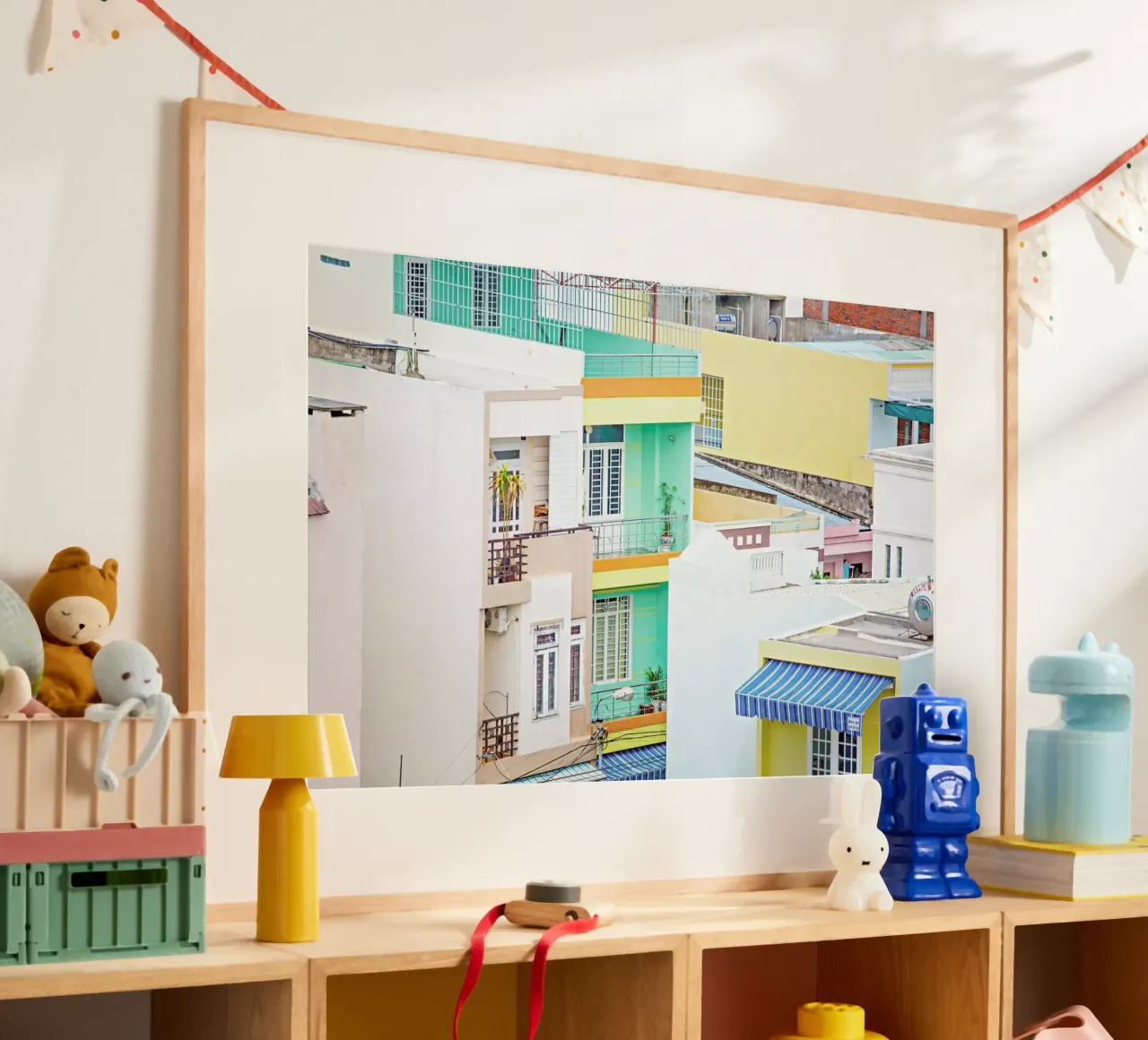 Danang Pastels poster con telaio in alluminio da Charlotte Curd