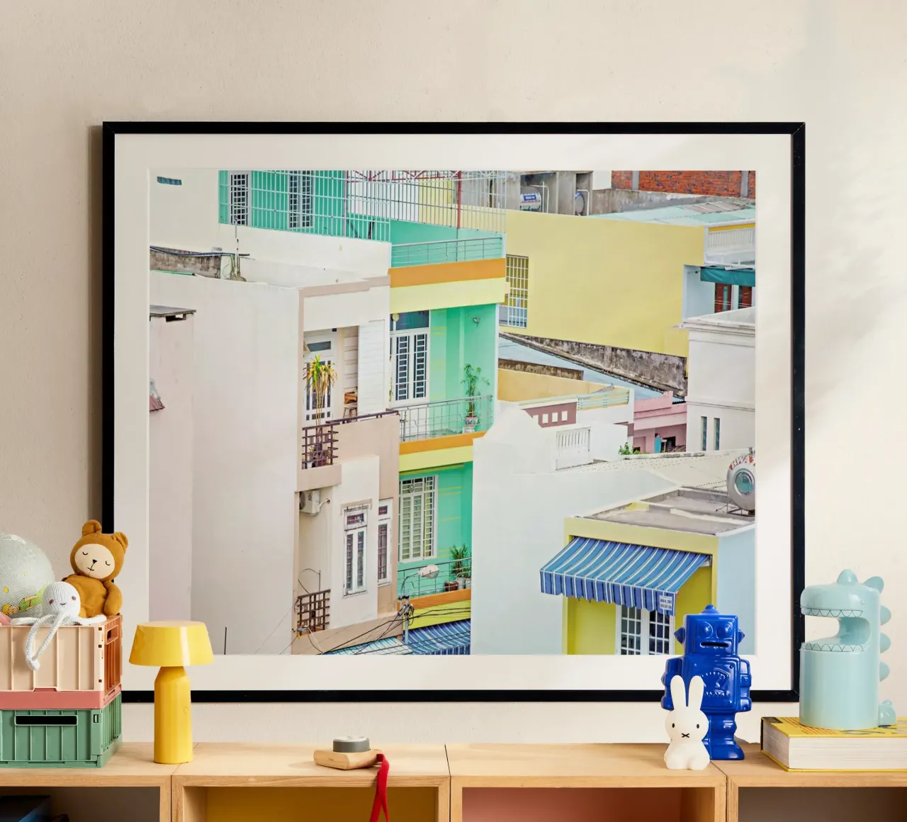 Danang Pastels poster con telaio in alluminio da Charlotte Curd