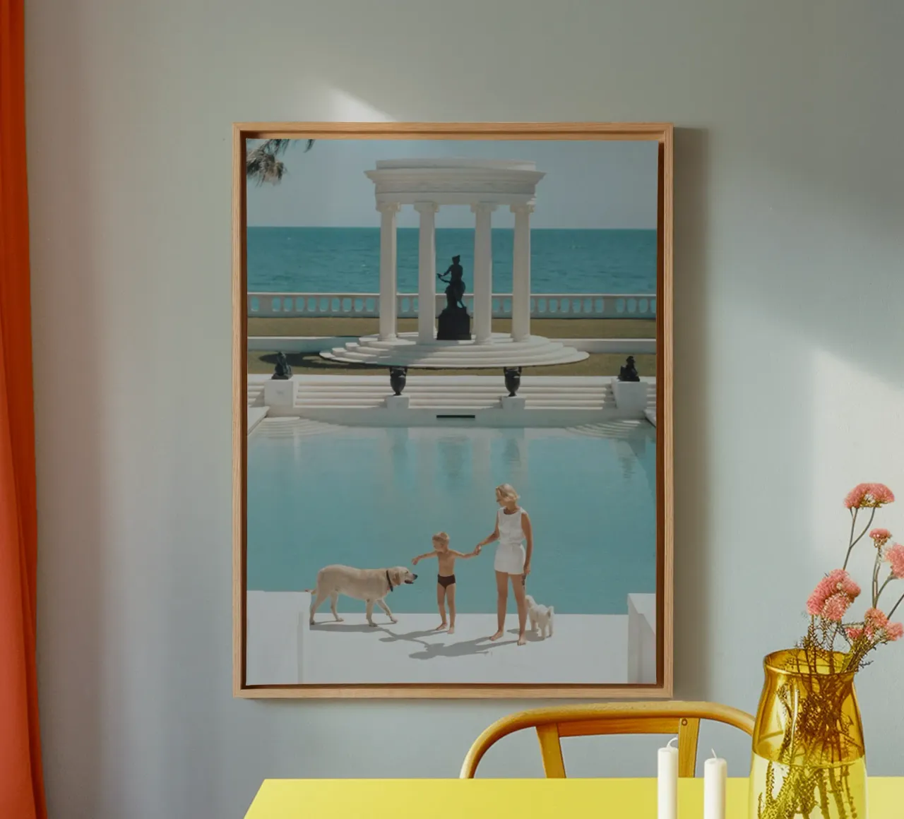 Slim Aarons Poster, Slim Aarons Muurkunst canvas met Baklijst van Bella Studio