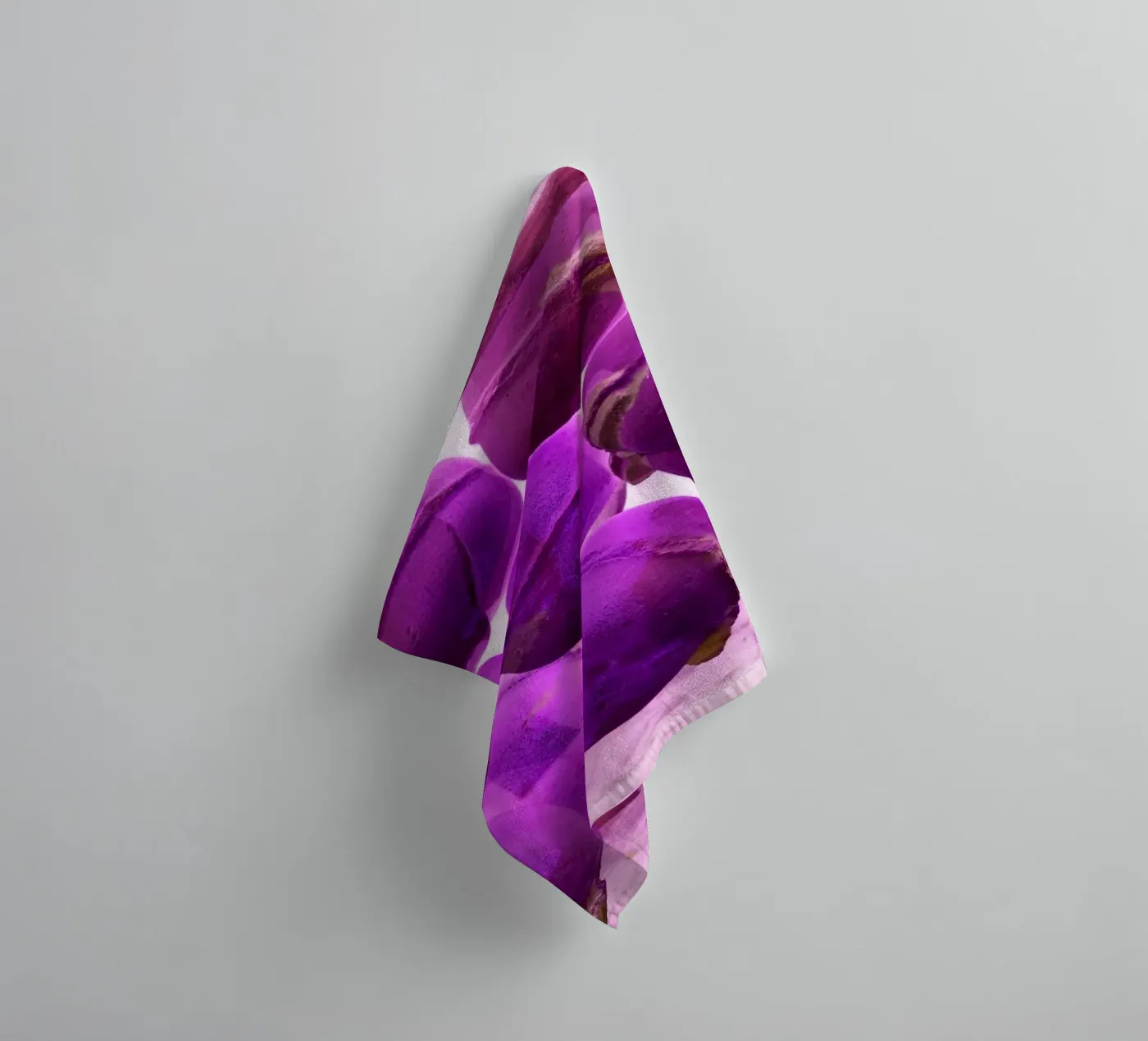 Paars badhanddoek van Massimo Frascogna