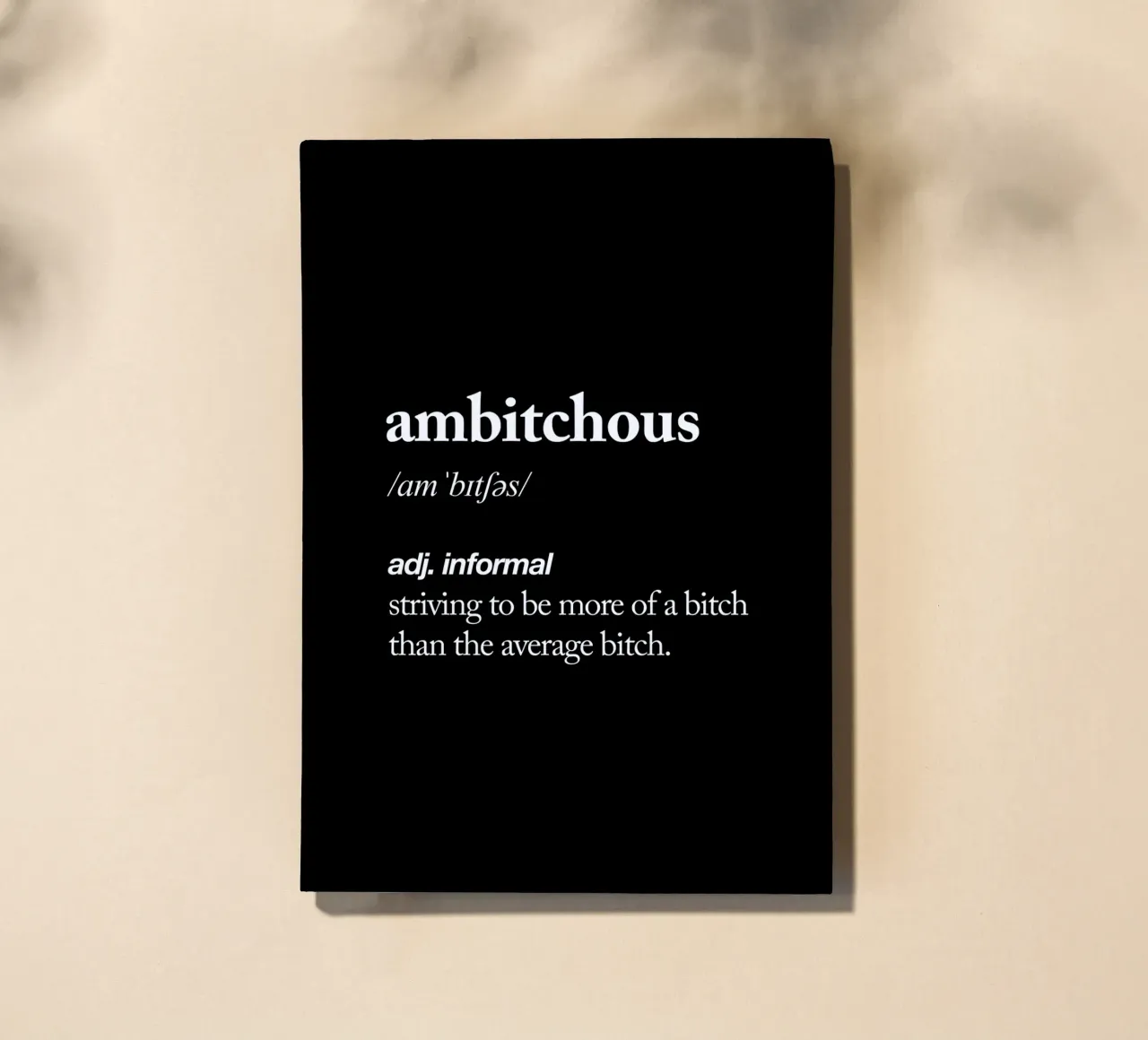 Design tipografico ambiguo in bianco e nero diario da THE MOTIVATED TYPE