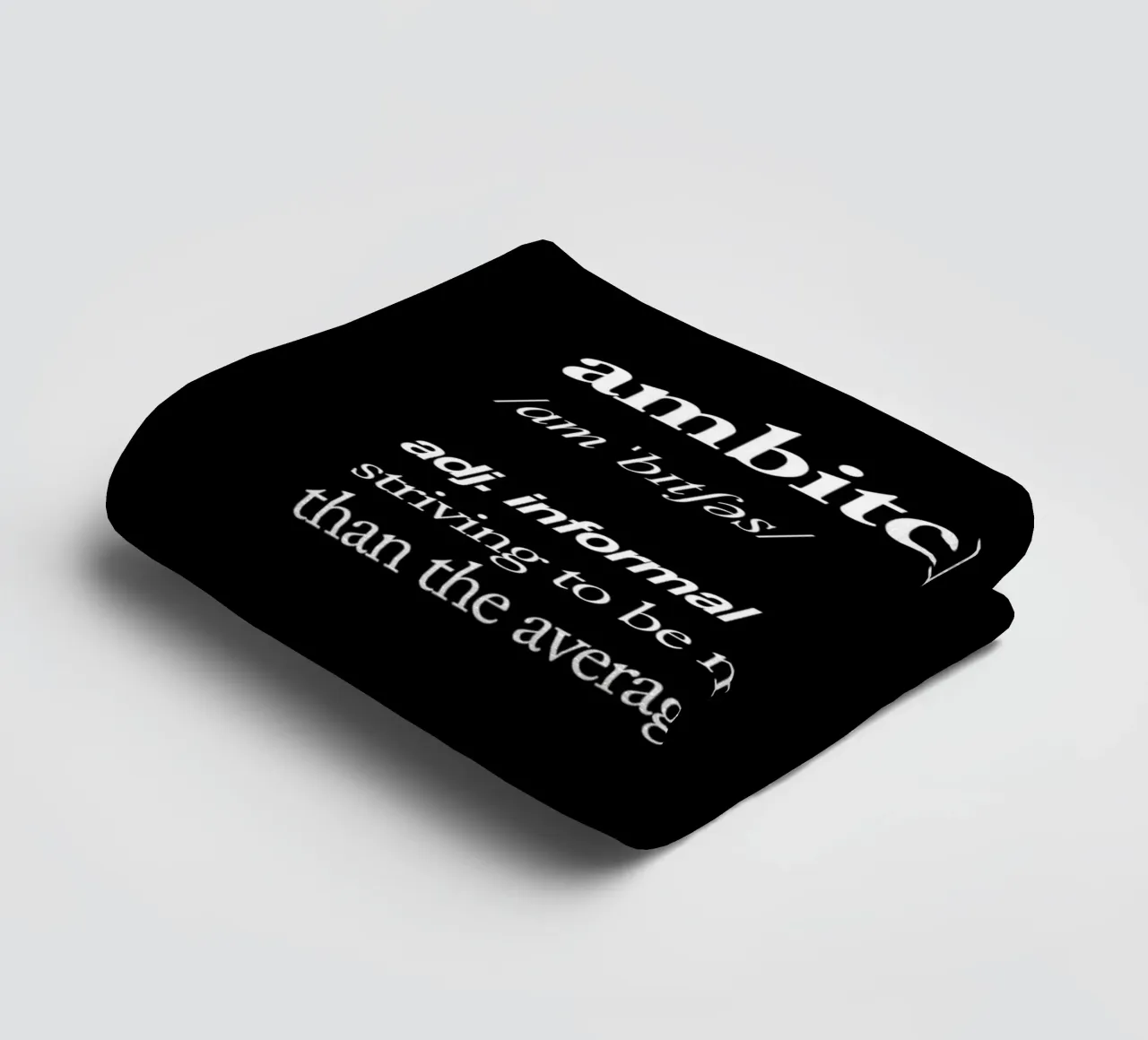 Design tipografico ambiguo in bianco e nero asciugamano da bagno da THE MOTIVATED TYPE