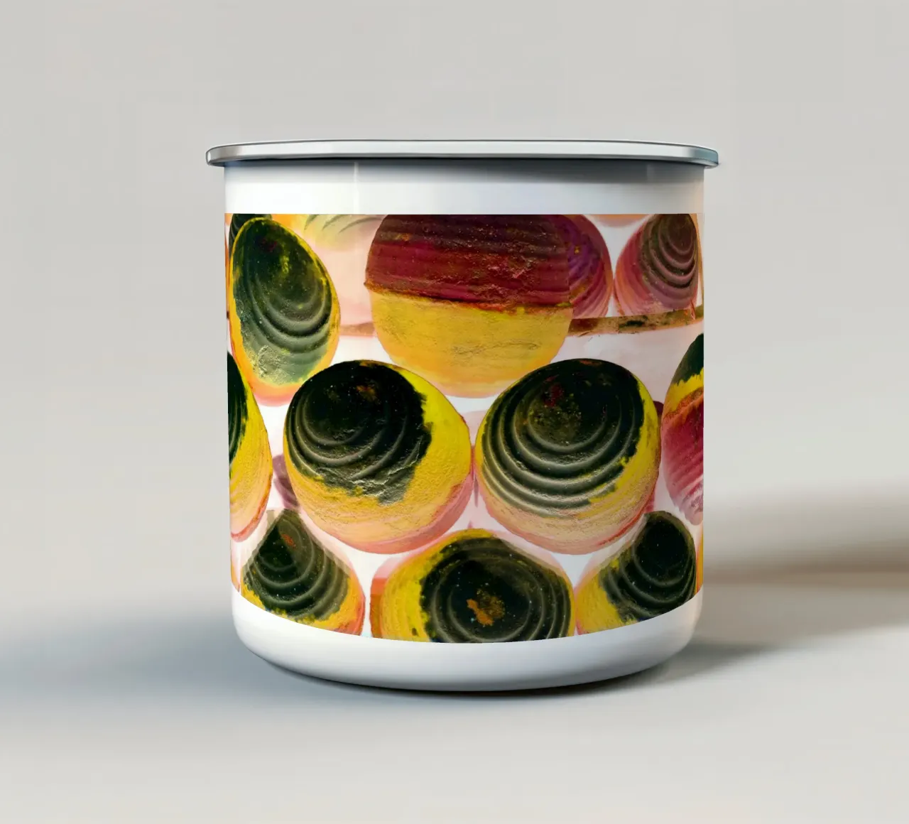 Palline colorate tazza in smalto da Massimo Frascogna