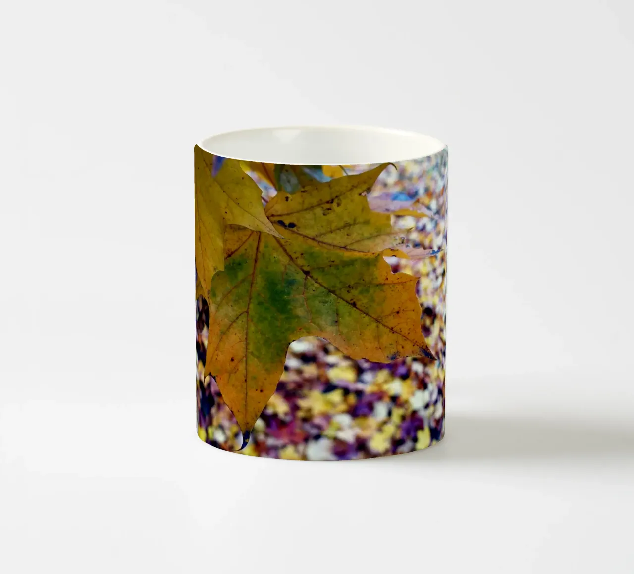 Foglie d'autunno tazza in ceramica da Massimo Frascogna