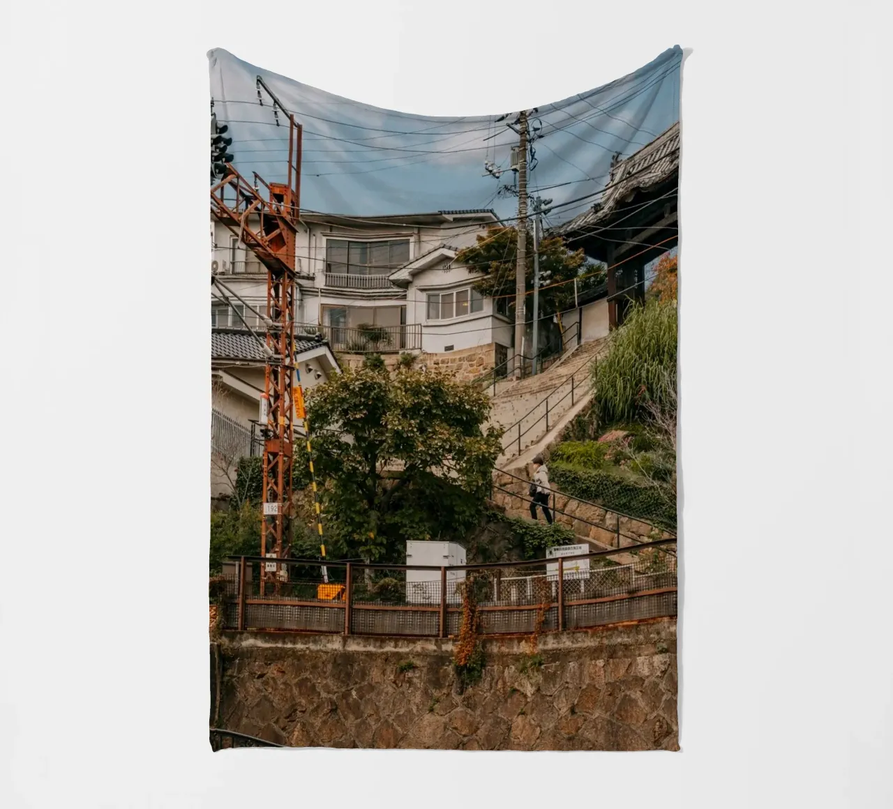 Le scale di Onomichi in Giappone coperta in pile da Marcel Bisig
