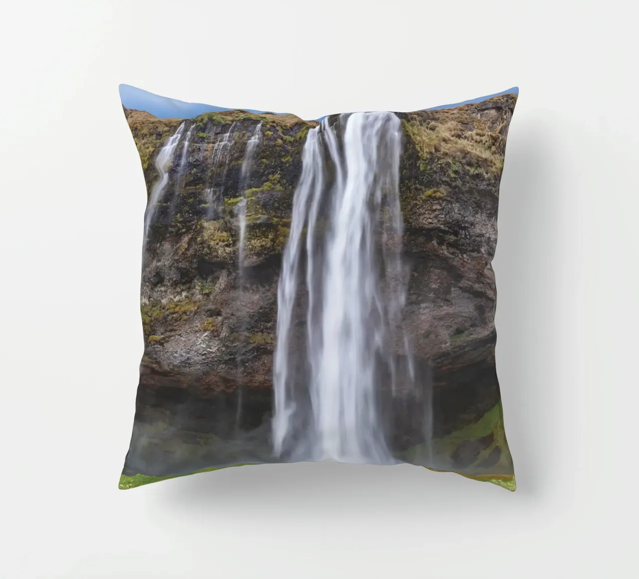 Seljalandsfoss kussen van Dave Hare Photography