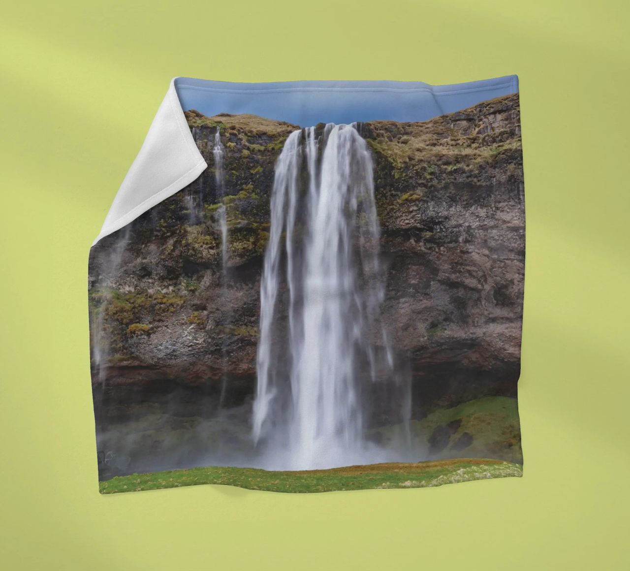 Seljalandsfoss coperta in pile da Dave Hare Photography