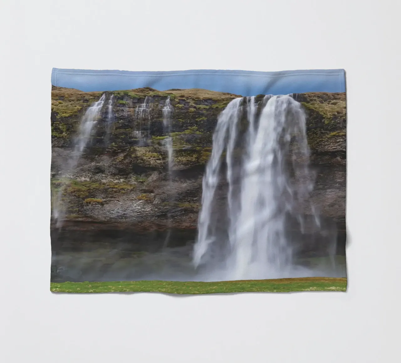 Seljalandsfoss coperta in pile da Dave Hare Photography