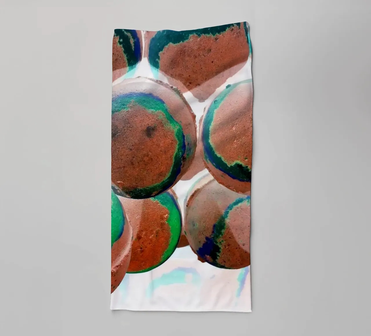 Palline arancioni asciugamano da bagno da Massimo Frascogna