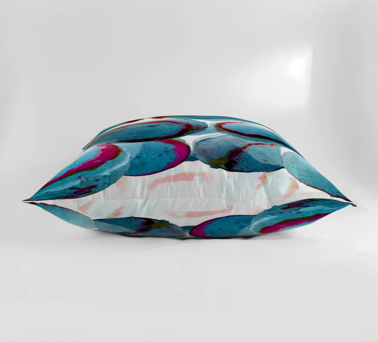 Palline blu cuscino da Massimo Frascogna