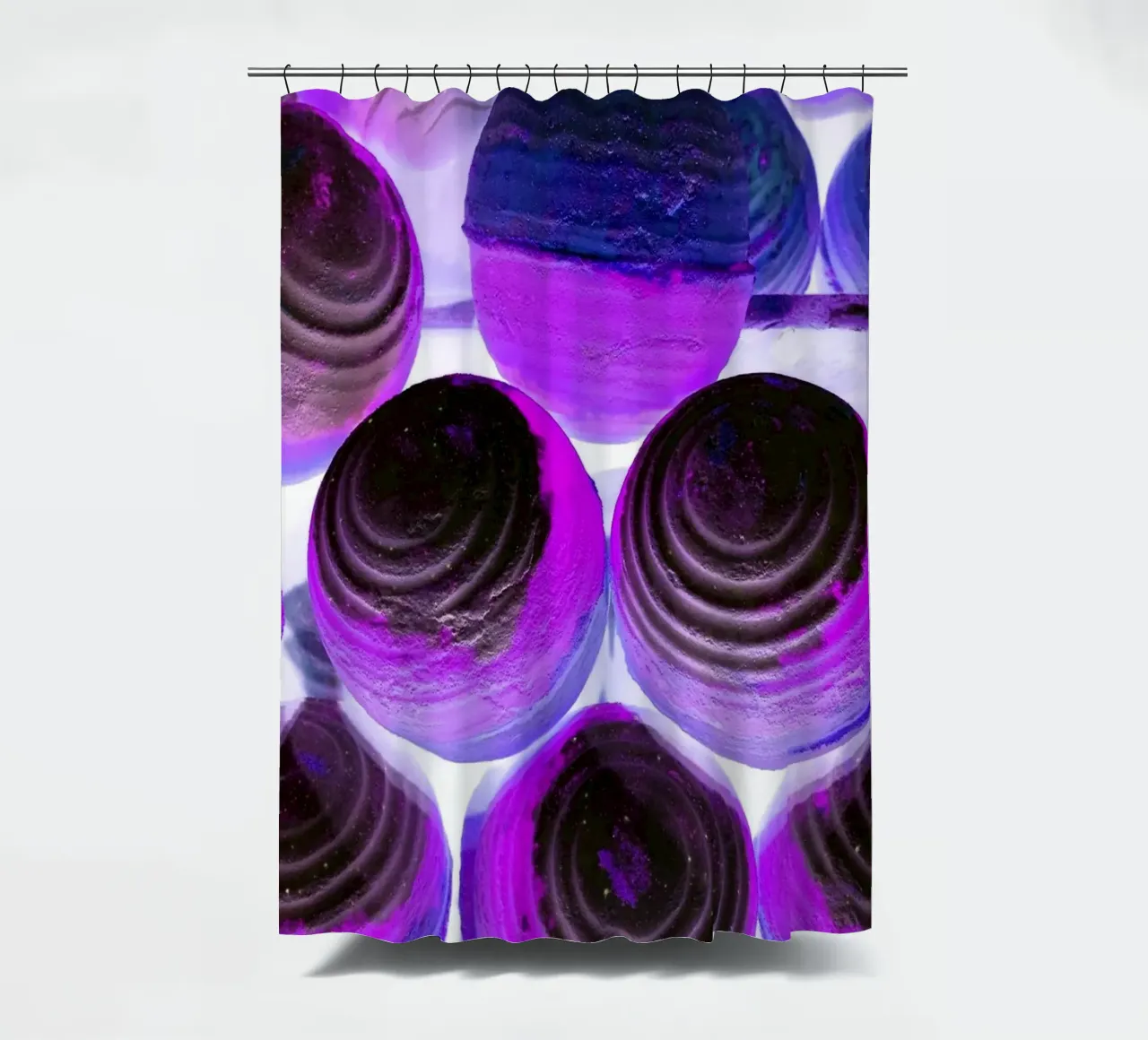 Palline viola tenda da doccia da Massimo Frascogna