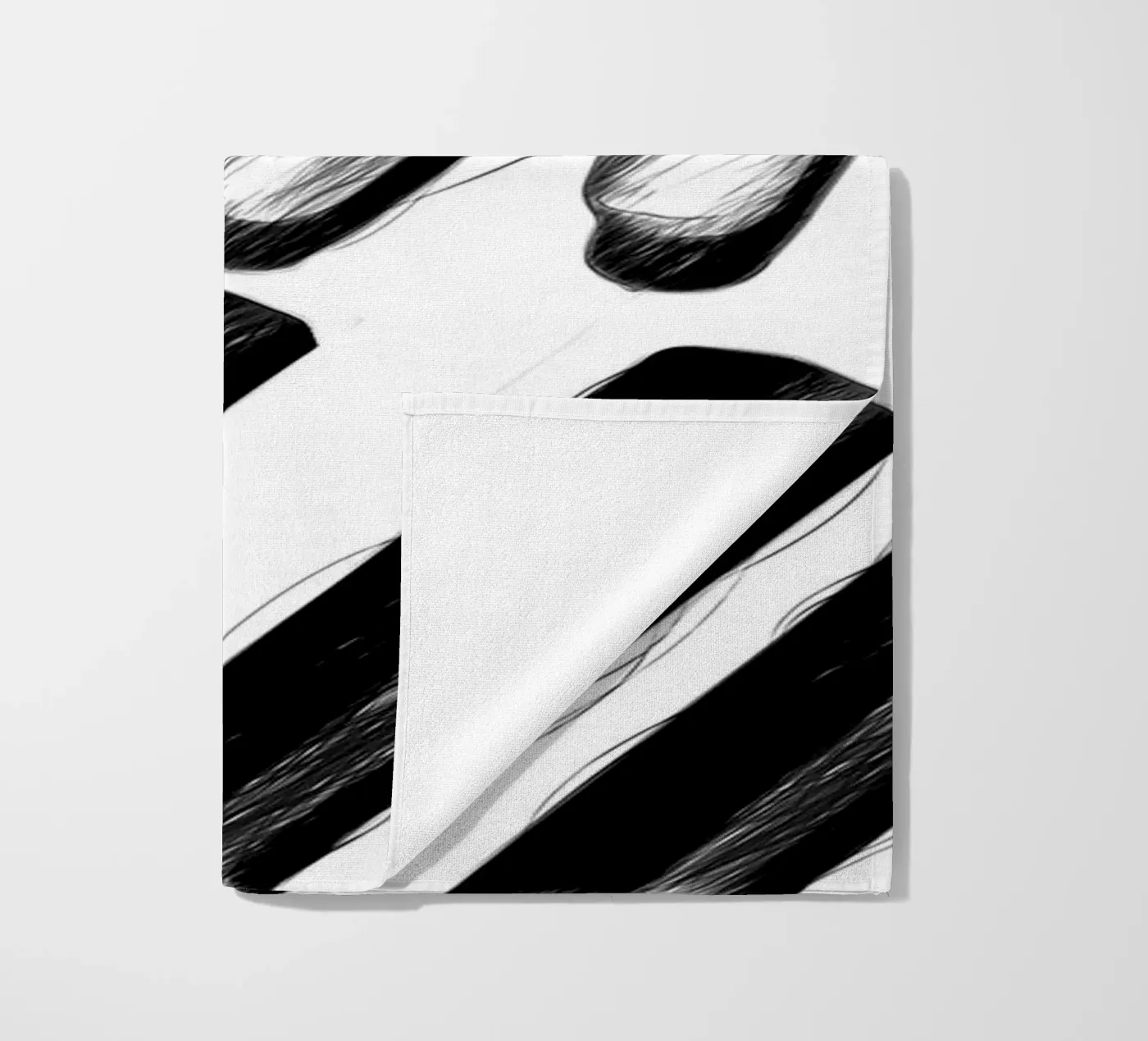 Bianco e nero telo mare da Massimo Frascogna