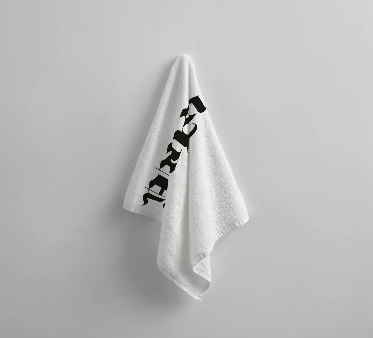 Minga towel by Flo Klein