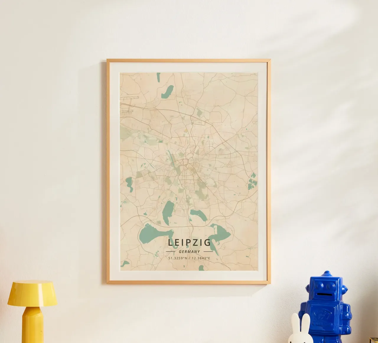 Lipsia Germania poster con telaio in legno da Christopher Adams