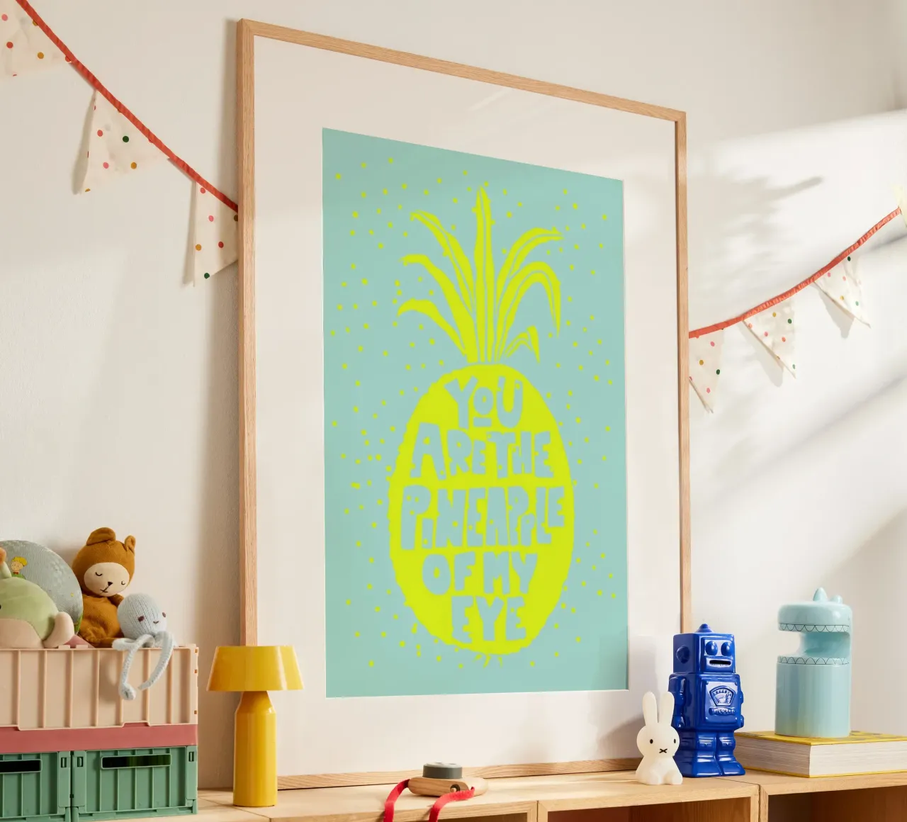 Ananas No. 2 poster con telaio in legno da typealive