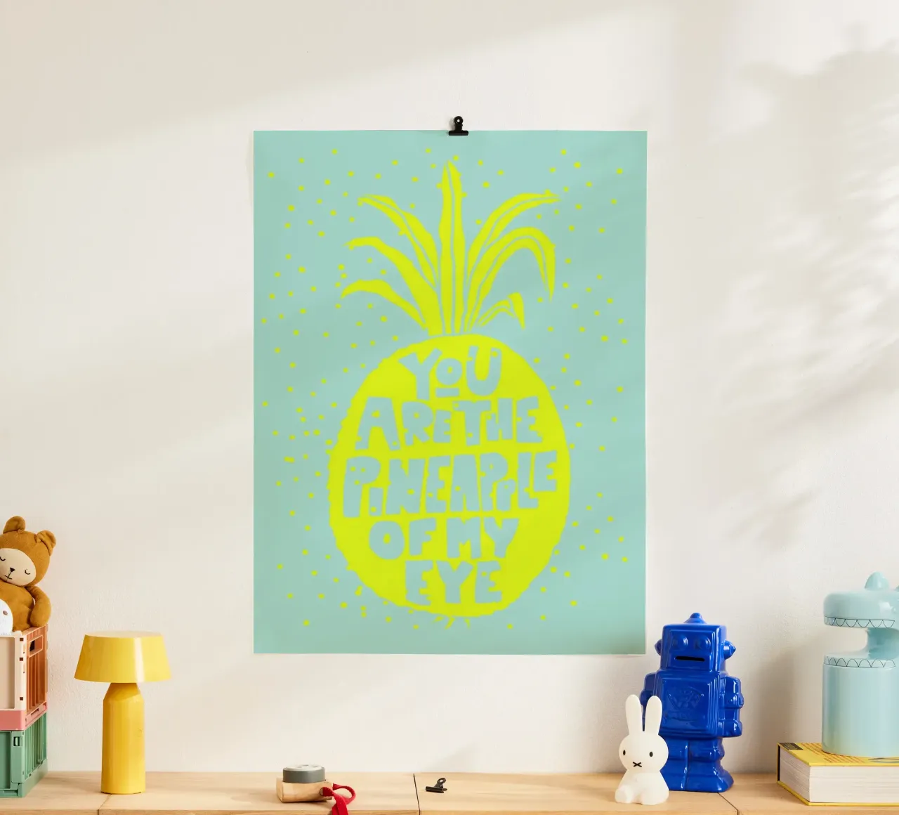 Ananas No. 2 poster con telaio in legno da typealive