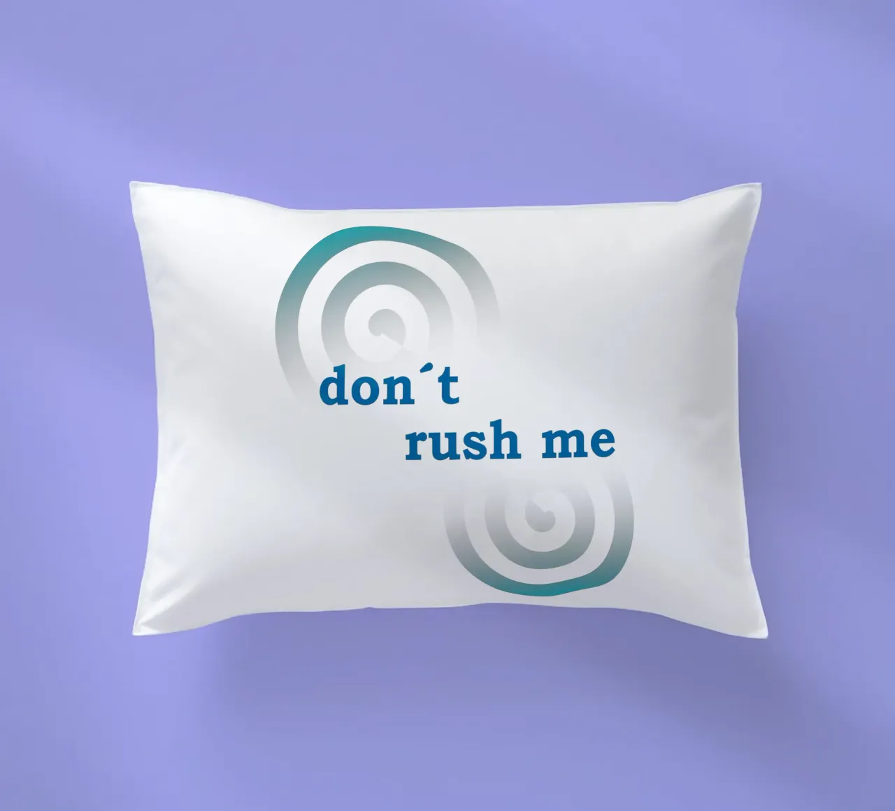 Forme geometriche con la scritta "Non mettermi fretta". cuscino da Something for you