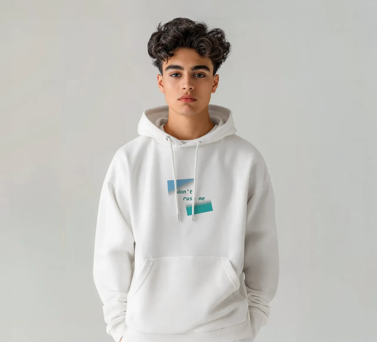 Forme geometriche con la scritta "Non mettermi fretta". felpa con cappuccio da Something for you