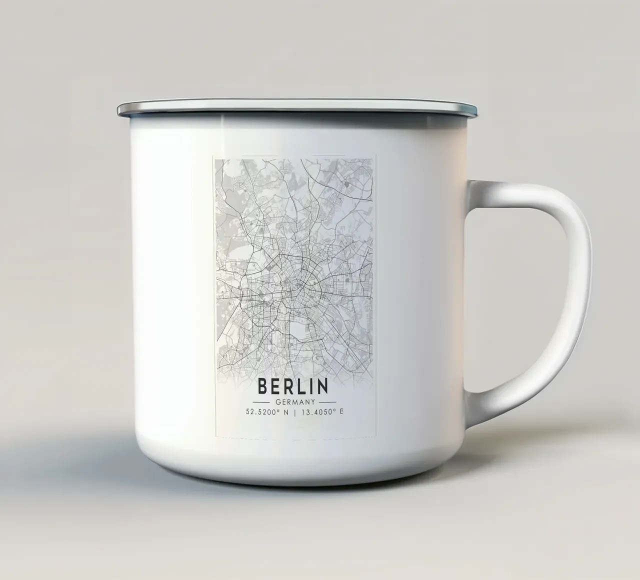 Mappa della città di Berlino tazza in smalto da Christopher Adams