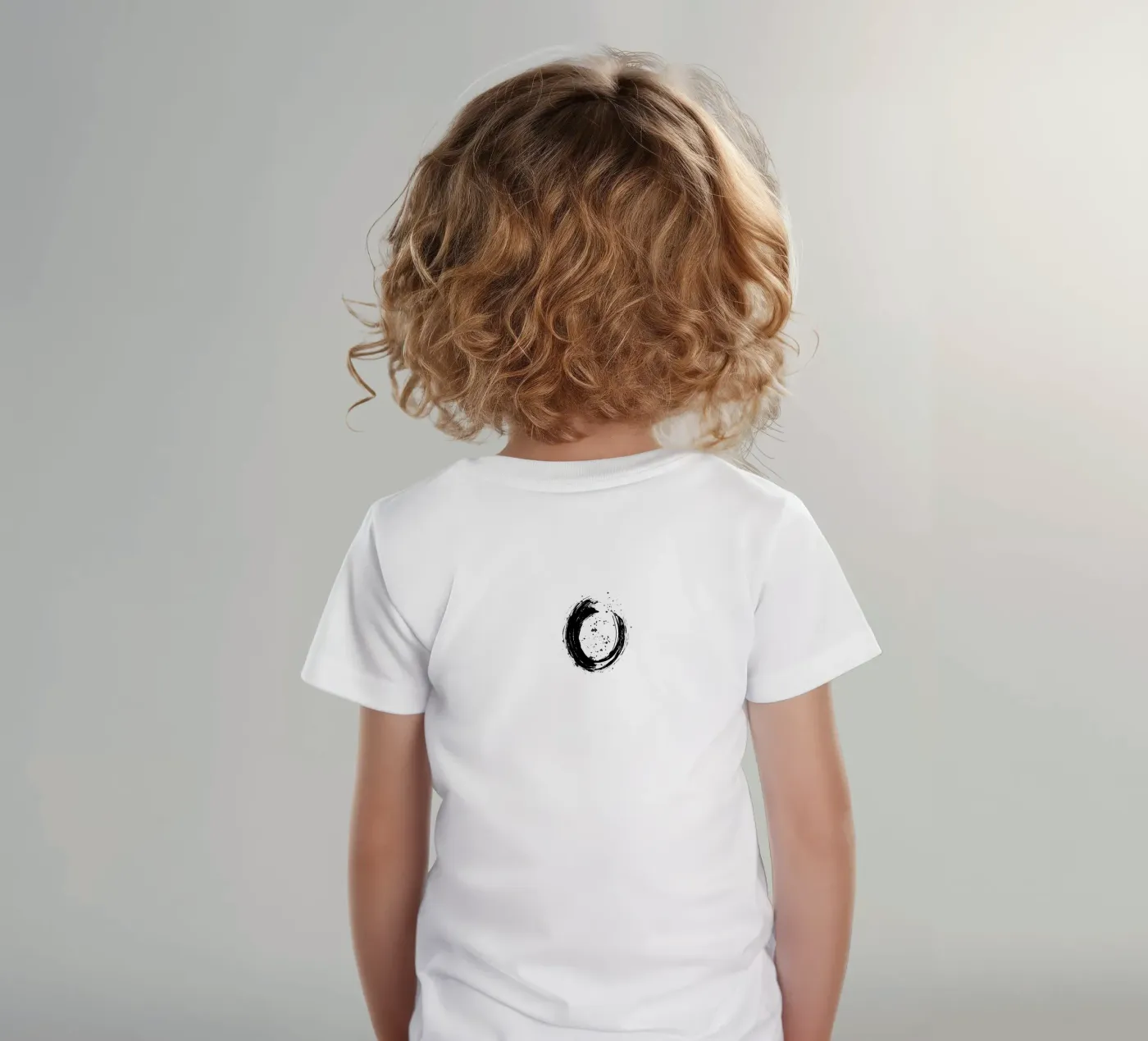 Happy Easter t-shirt bambini da LIMITED EDITION LETTERS