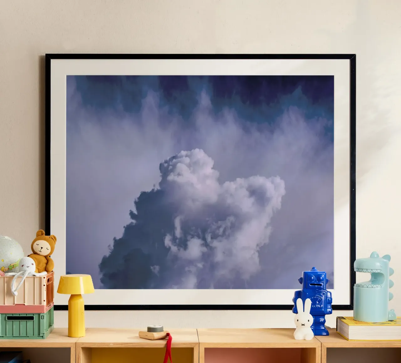 The Mass poster con telaio in legno da Pale Grain
