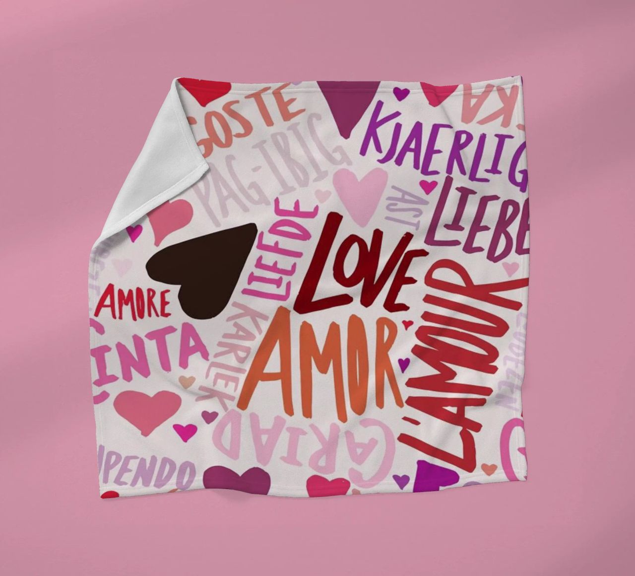 Love Languages coperta in pile da Leah Flores
