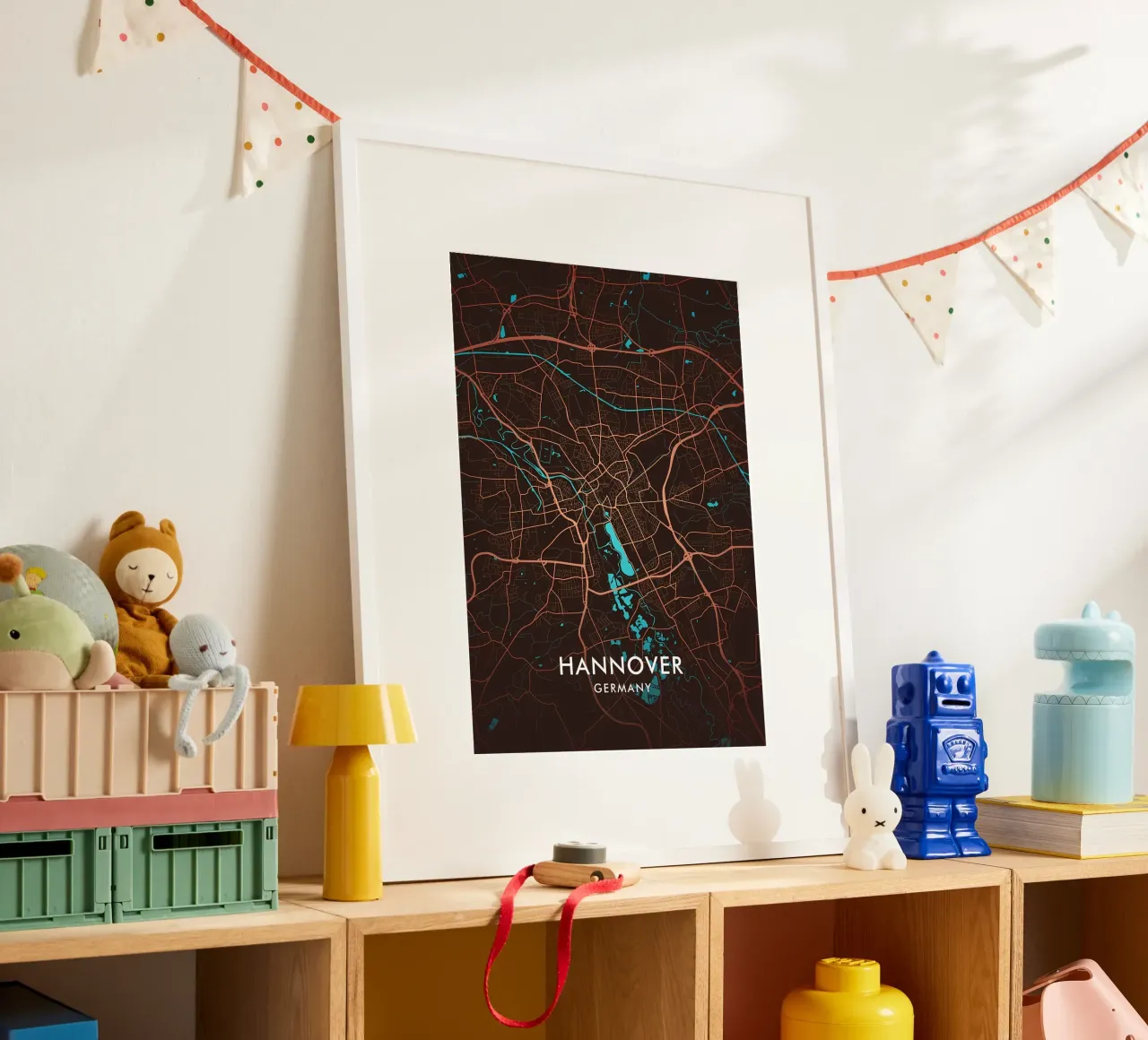Mappa della città di Hannover poster con telaio in plastica da Christopher Adams