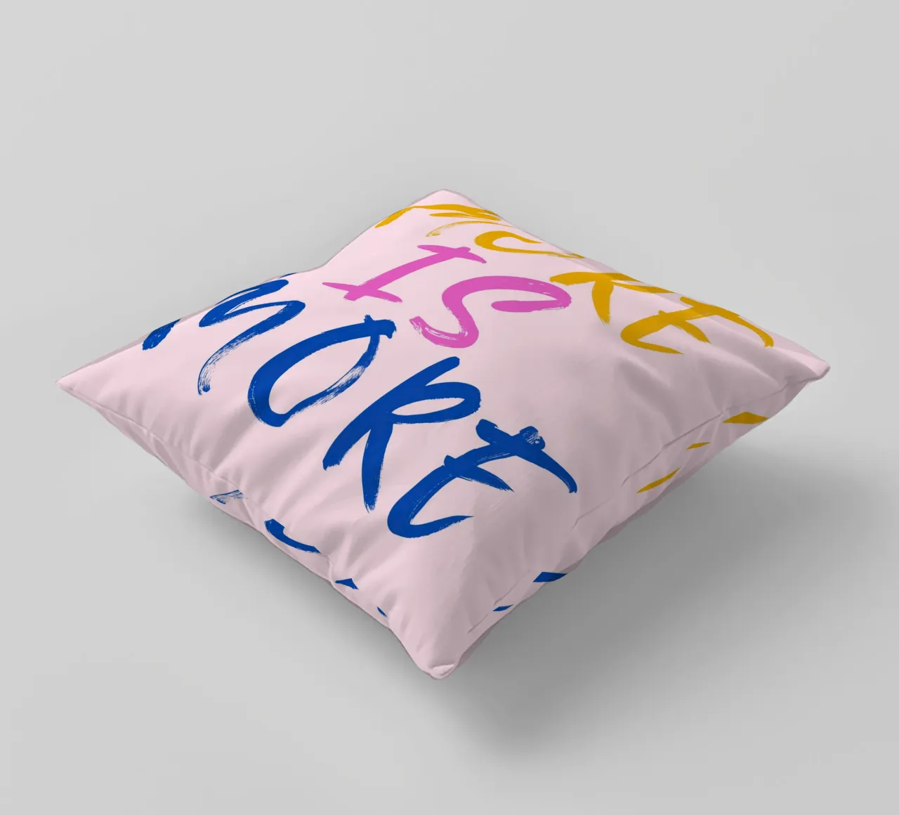 More is more cuscino da designsbysophia