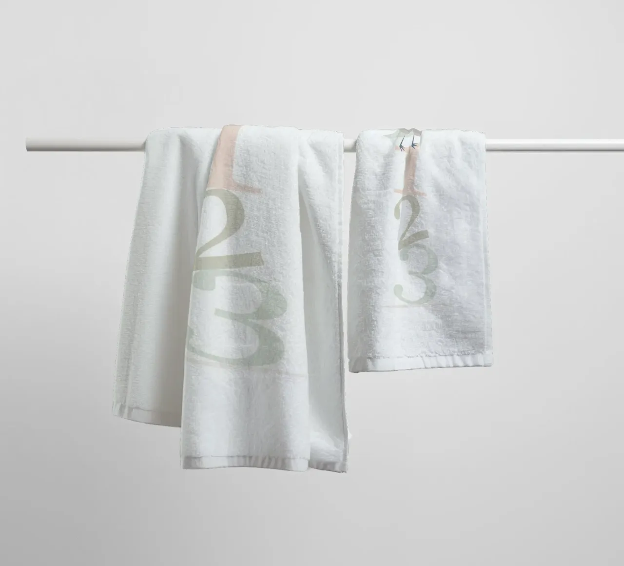 Pájaros y números 123 Diversión para los más pequeños toalla de baño de JaySan Studio