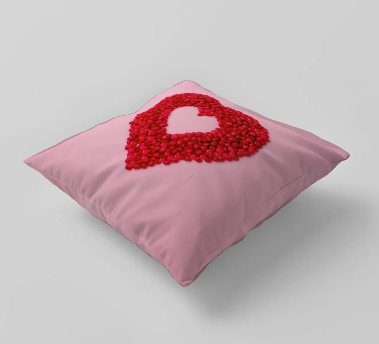 Red Hots Heart cuscino da Juj Winn