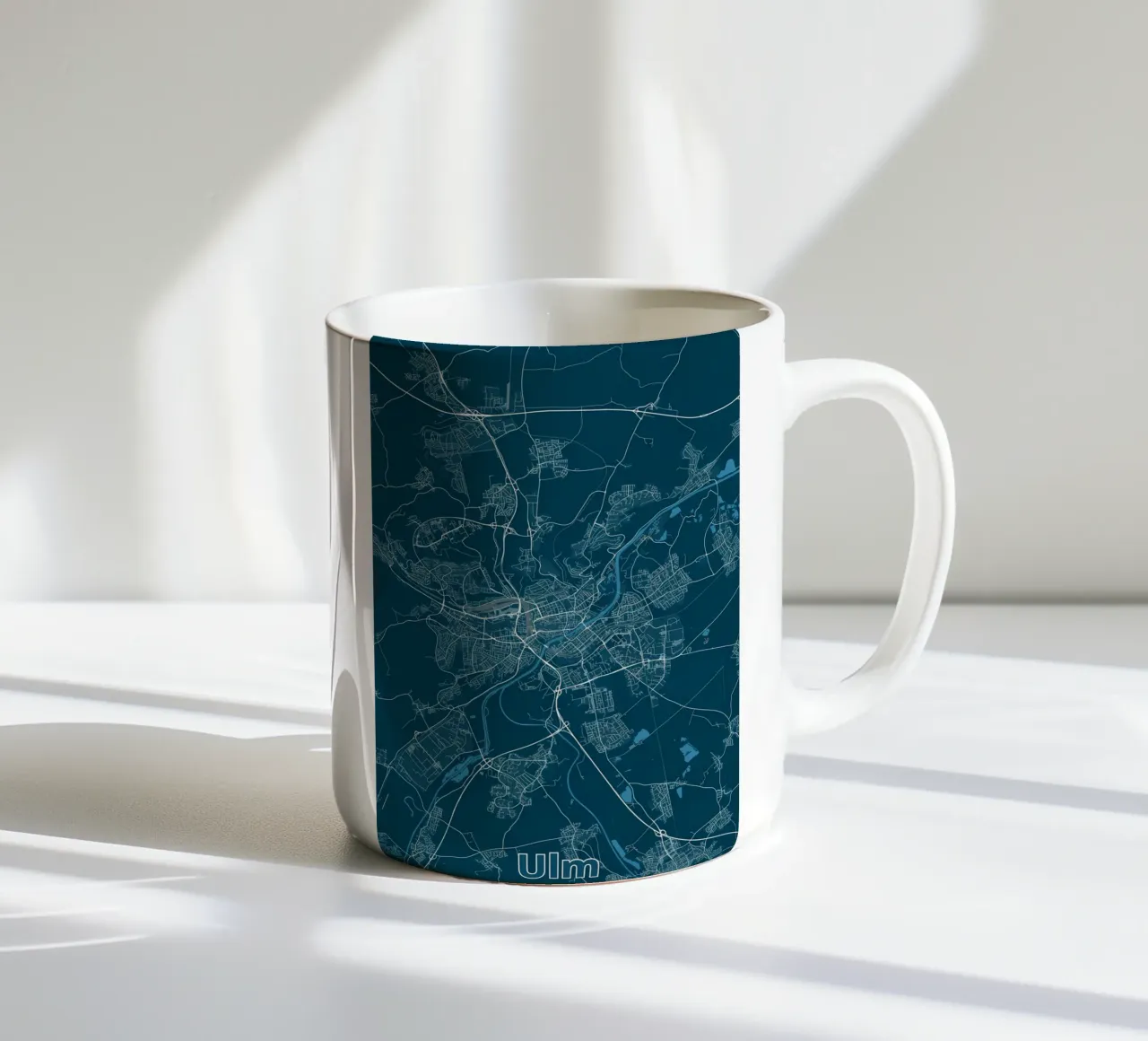 Mappa della città di Ulm tazza in ceramica da Christopher Adams