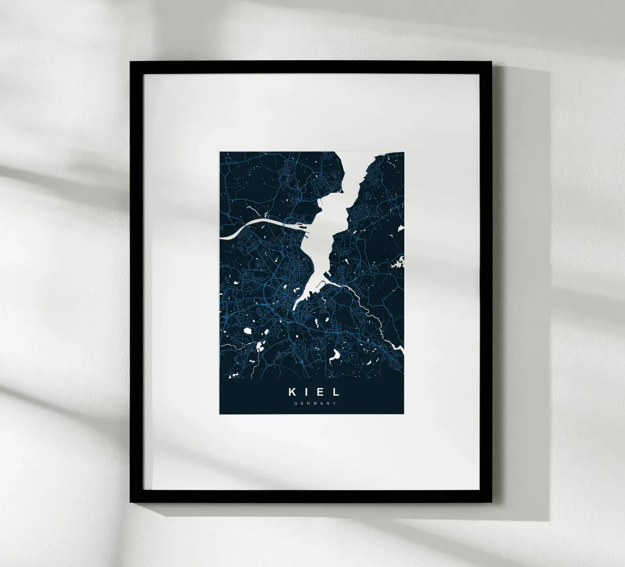 MAPPA KIEL GERMANIA poster con telaio in alluminio da Christopher Adams