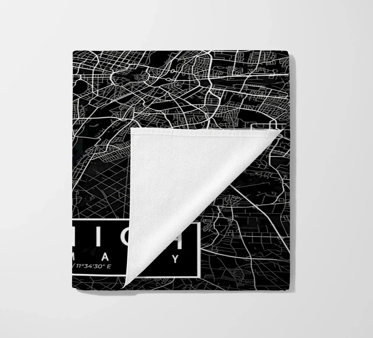 Mappa della città di Monaco di Baviera scura telo mare da Christopher Adams